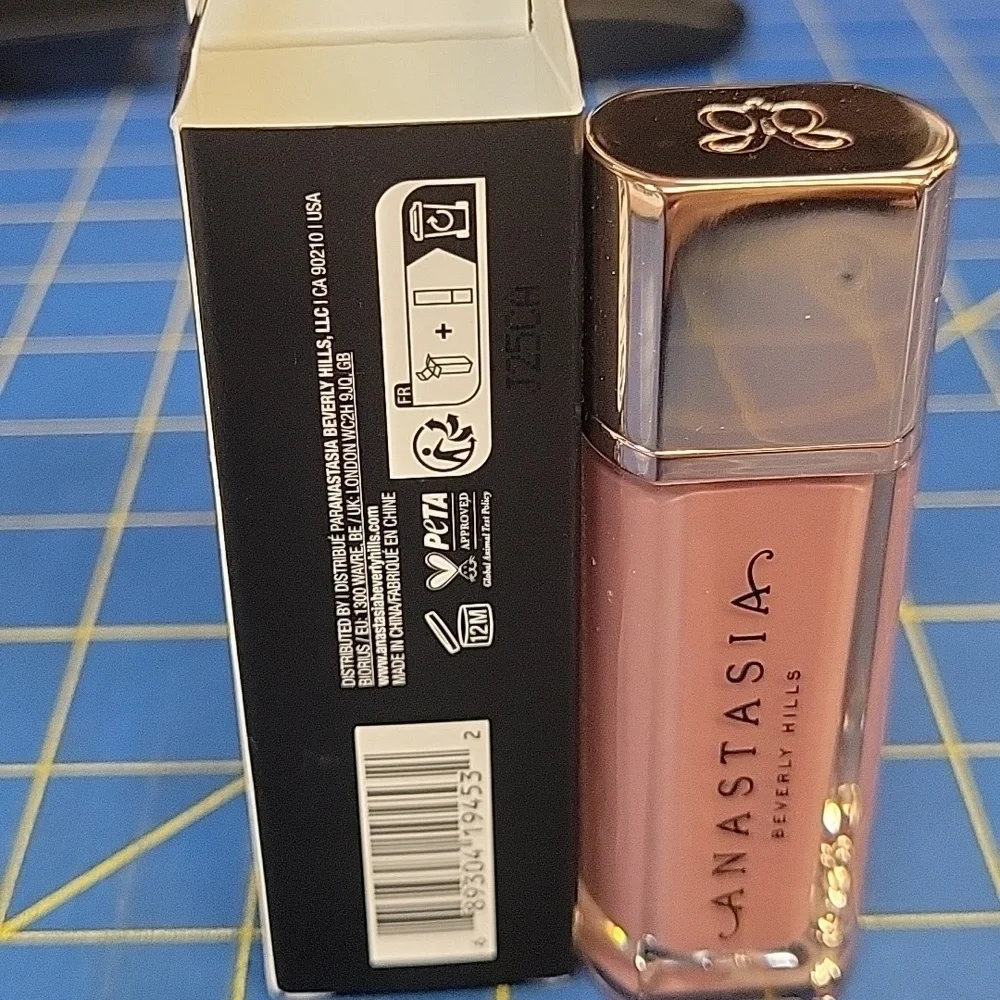 Anastasia Beverly Hills Lip Velvet - Kiss 3.5g New In Box